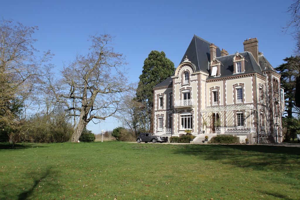 Château de la Folie Trie-Château Exterior foto